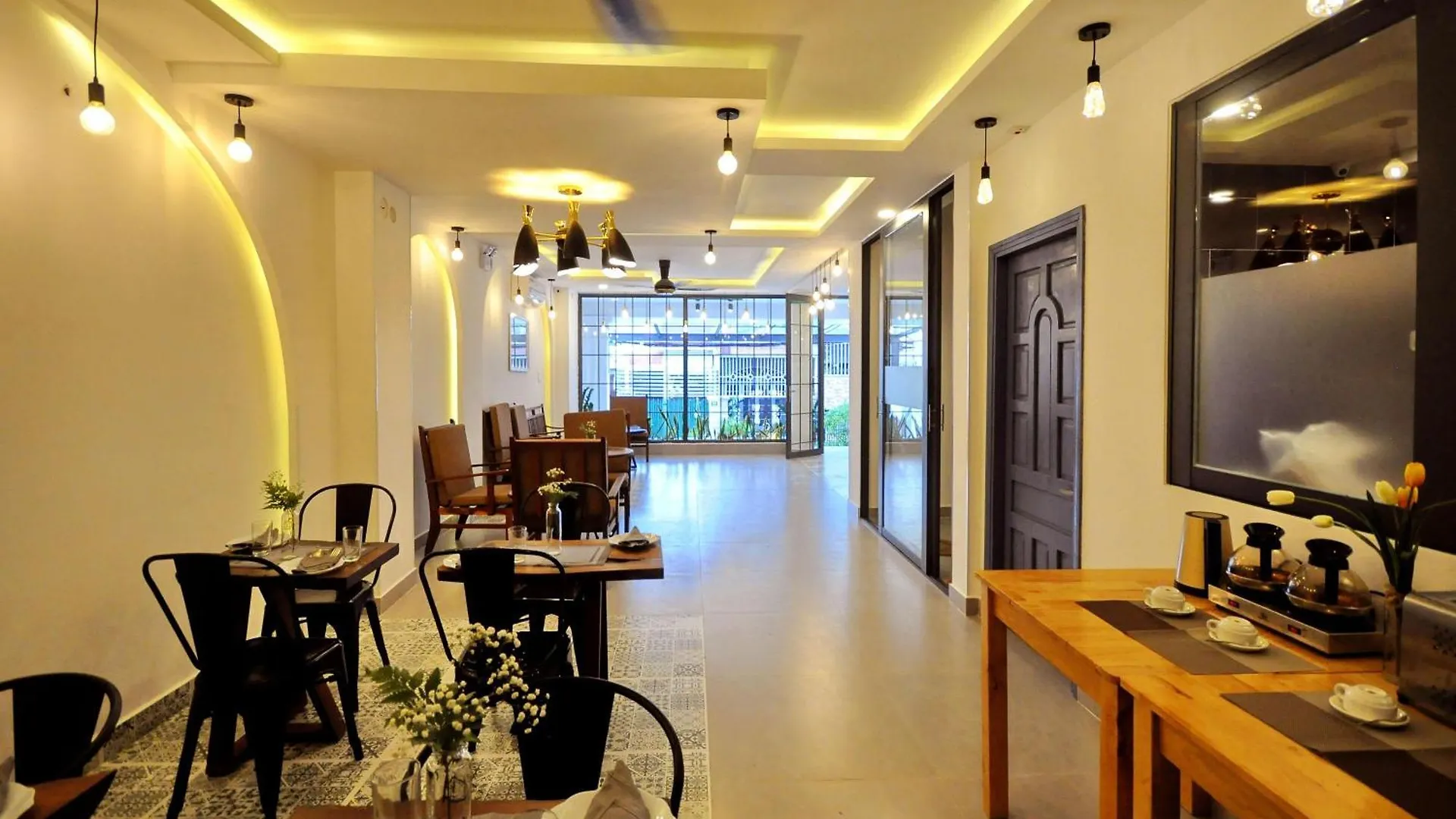 **  Lekima Hotel Nha Trang Vietnam